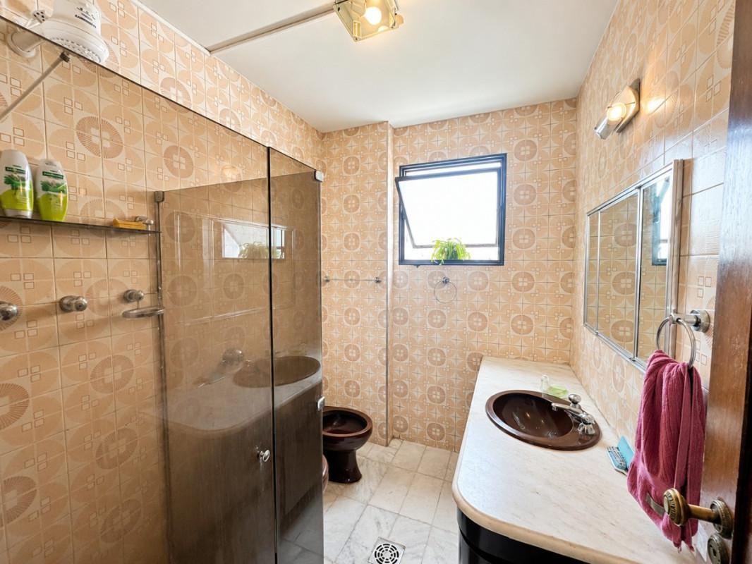 Apartamento, Floresta, 3 Quartos, 2 Vagas, 1 Suíte