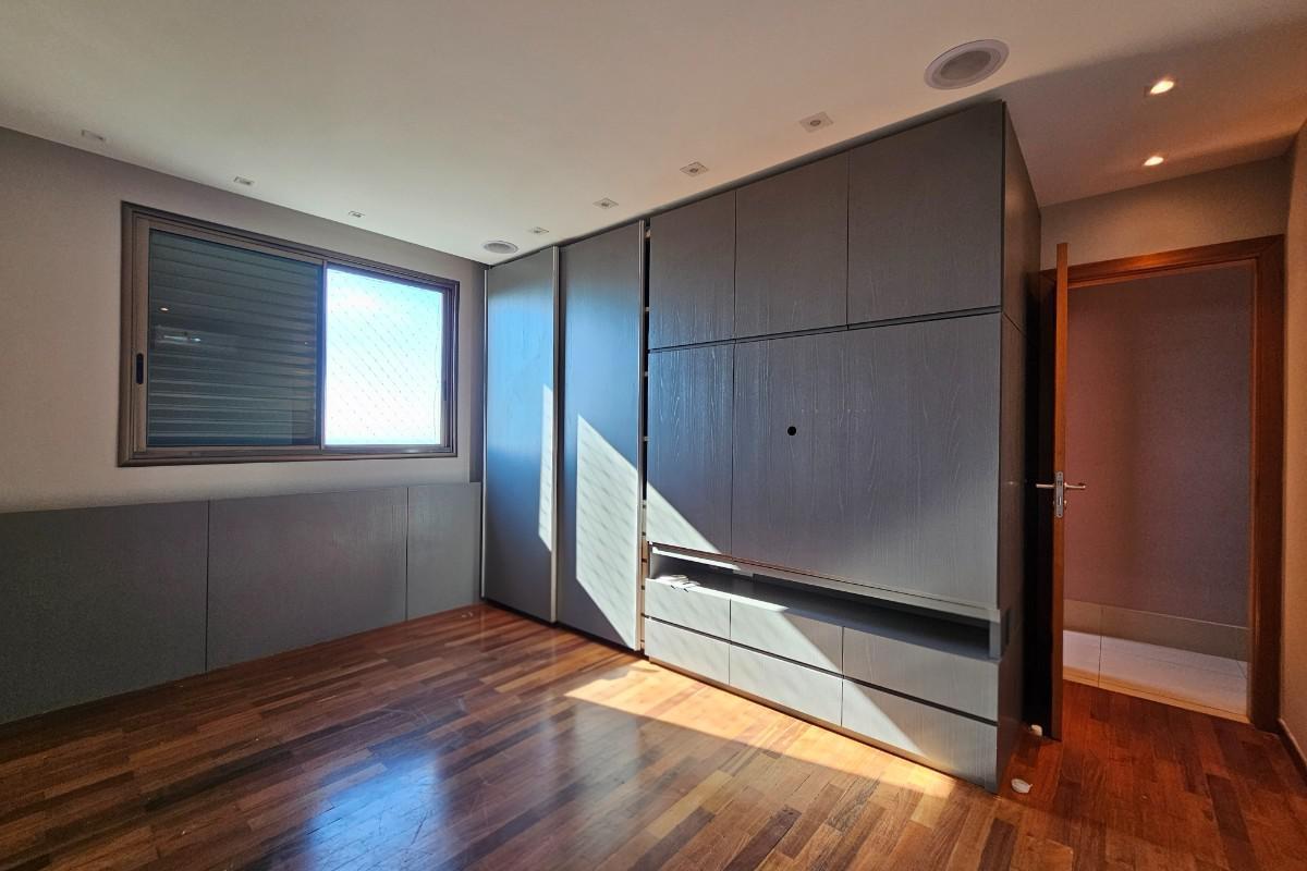 Apartamento, Vila da Serra, 4 Quartos, 5 Vagas, 4 Suítes