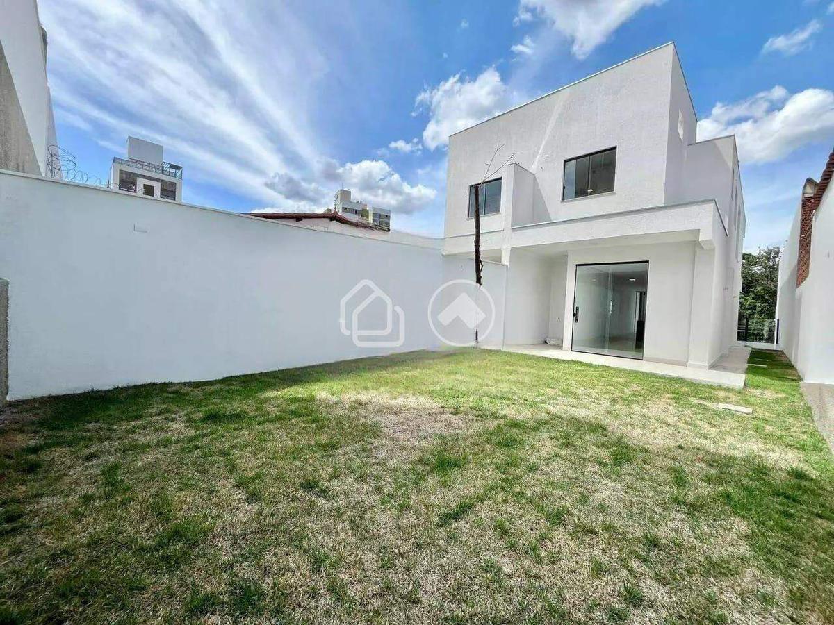 Casa, Planalto, 3 Quartos, 4 Vagas, 1 Suíte