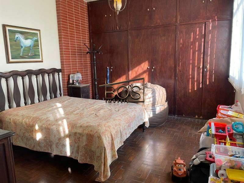 Casa, Cidade Nova, 4 Quartos, 2 Vagas, 1 Suíte