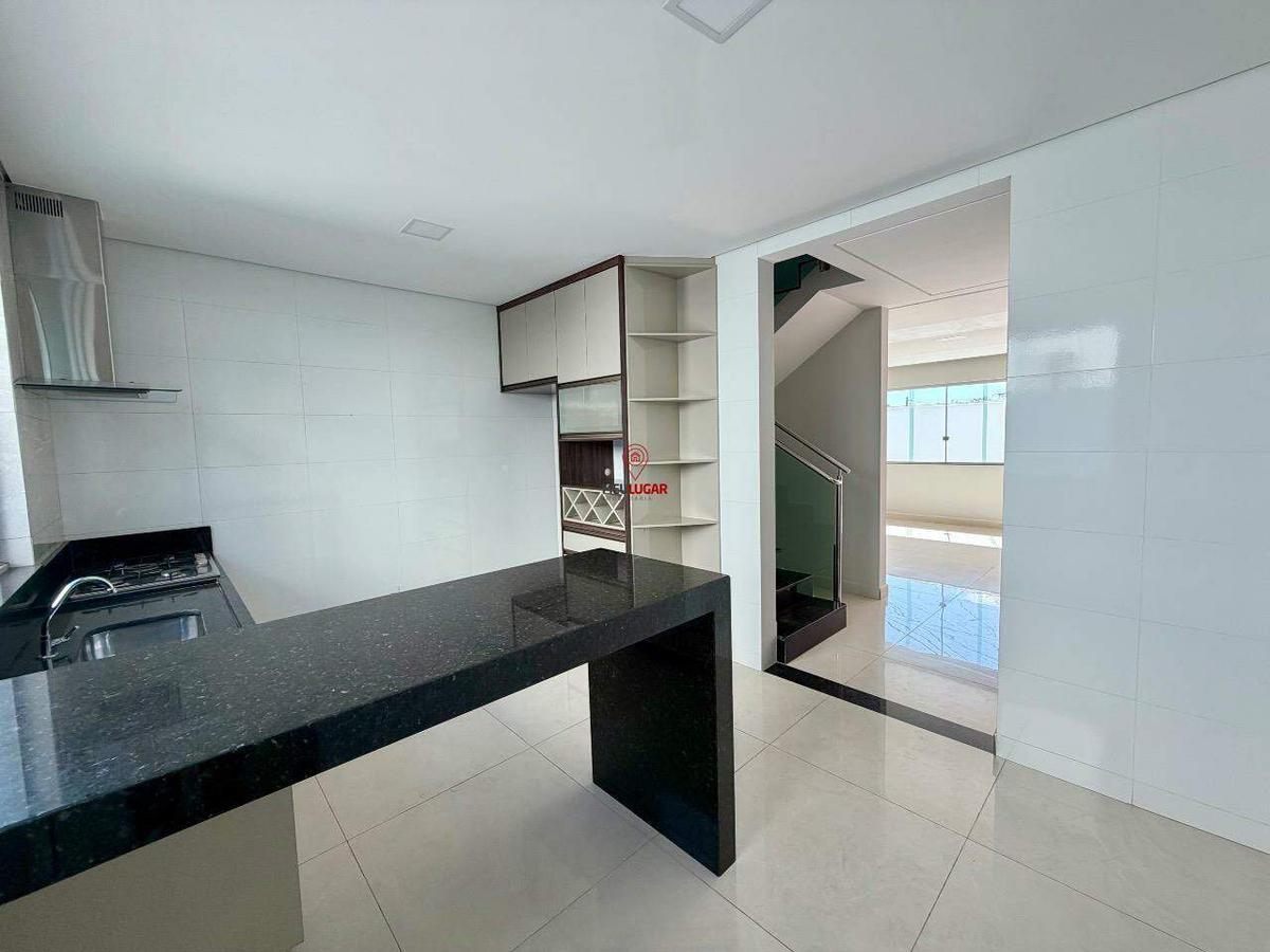 Casa, Masterville, 3 Quartos, 3 Vagas, 1 Suíte
