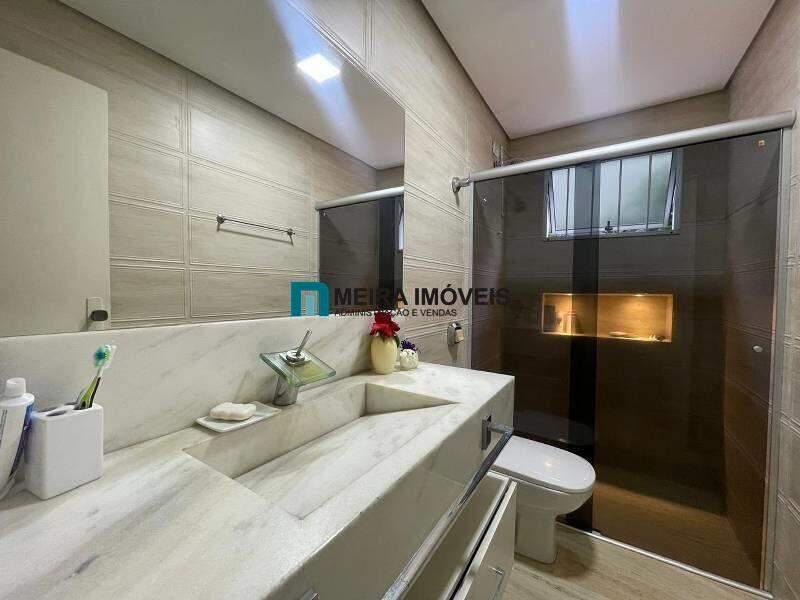 Casa, Santa Lúcia, 5 Quartos, 4 Vagas, 1 Suíte