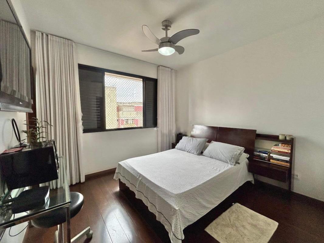 Apartamento, Funcionários, 4 Quartos, 2 Vagas, 1 Suíte