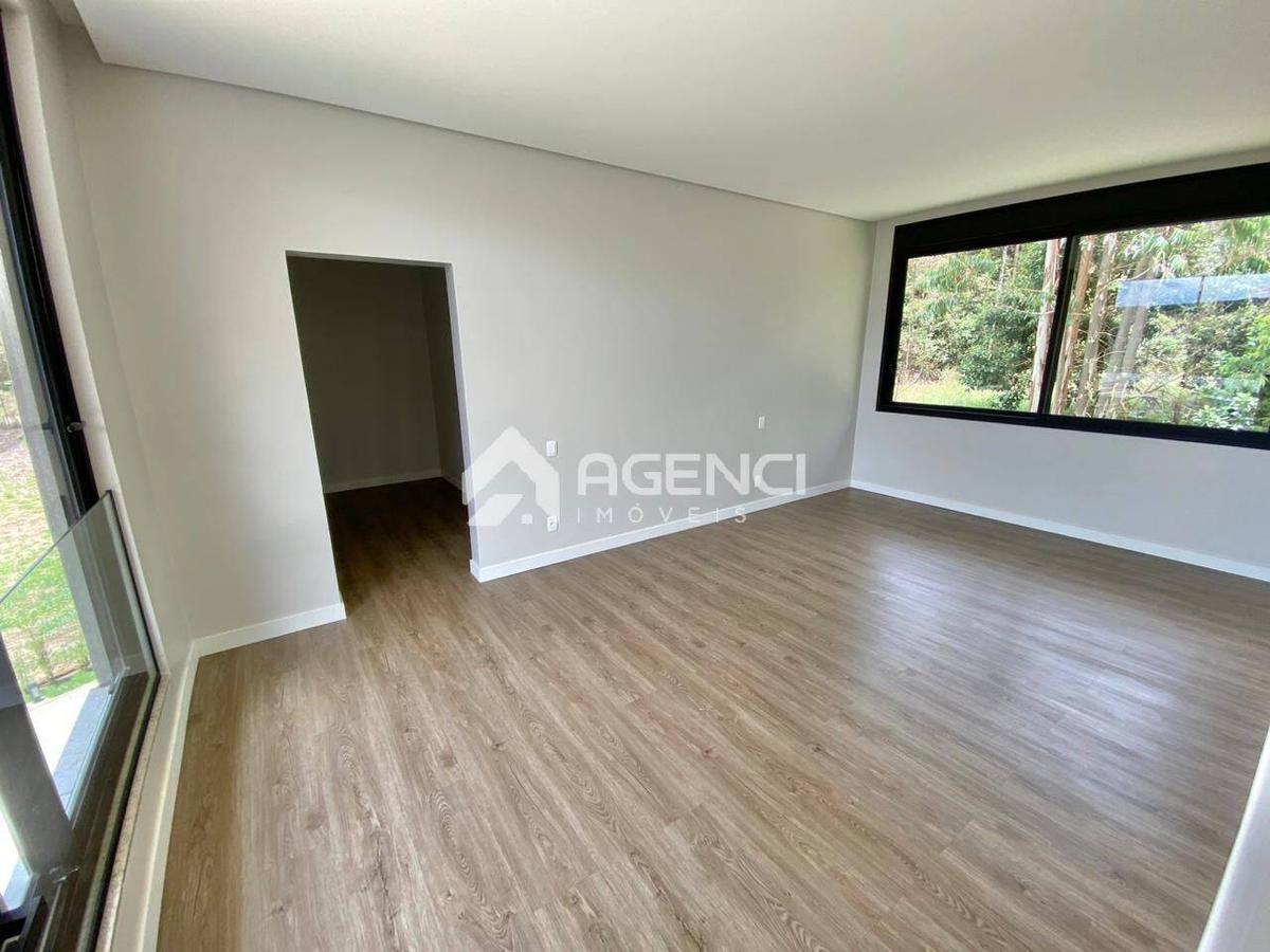 Casa, Alphaville - Lagoa dos Ingleses, 4 Quartos, 0 Vaga, 4 Suítes