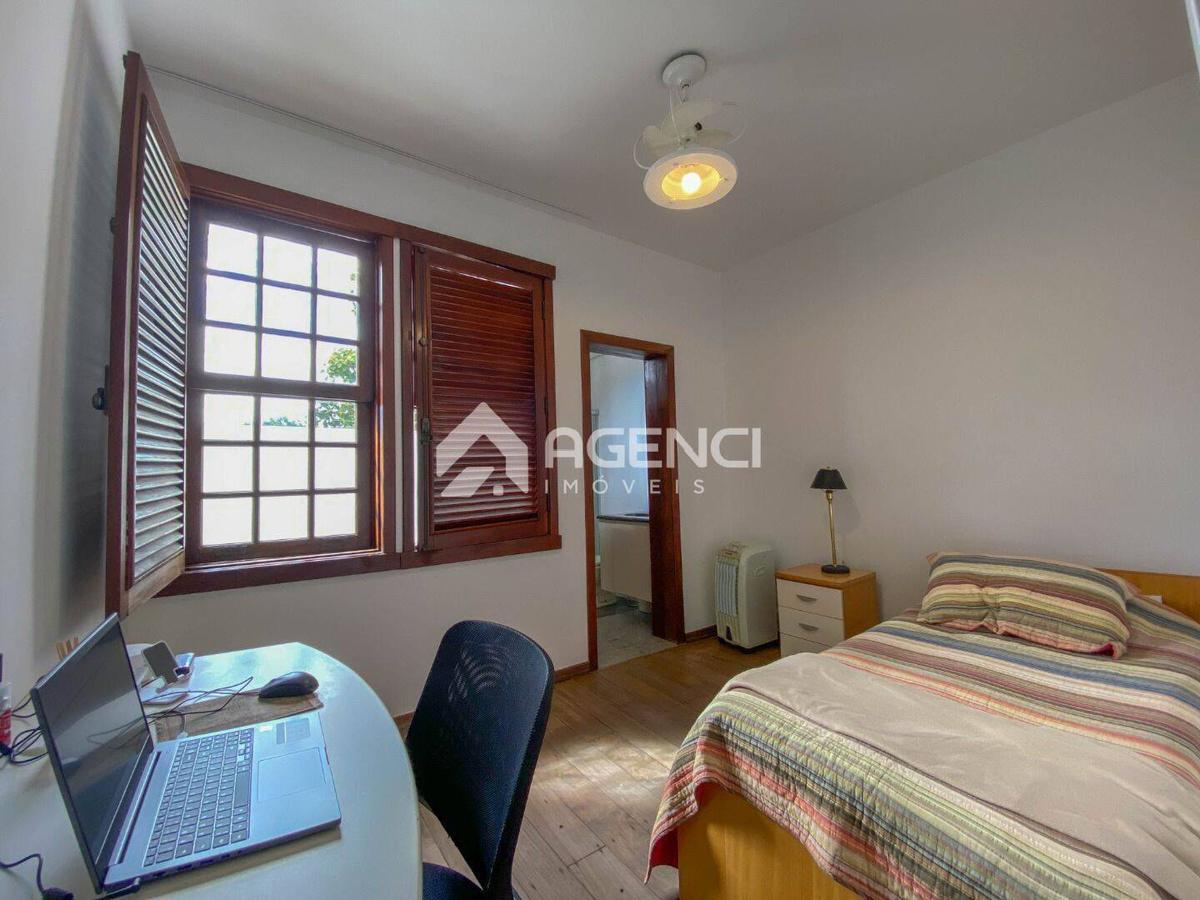 Casa, Bandeirantes (pampulha), 5 Quartos, 0 Vaga, 5 Suítes