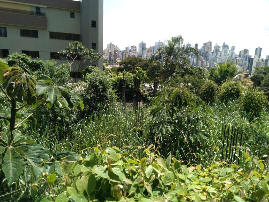 Lote, Estoril, 0 Quarto, 0 Vaga