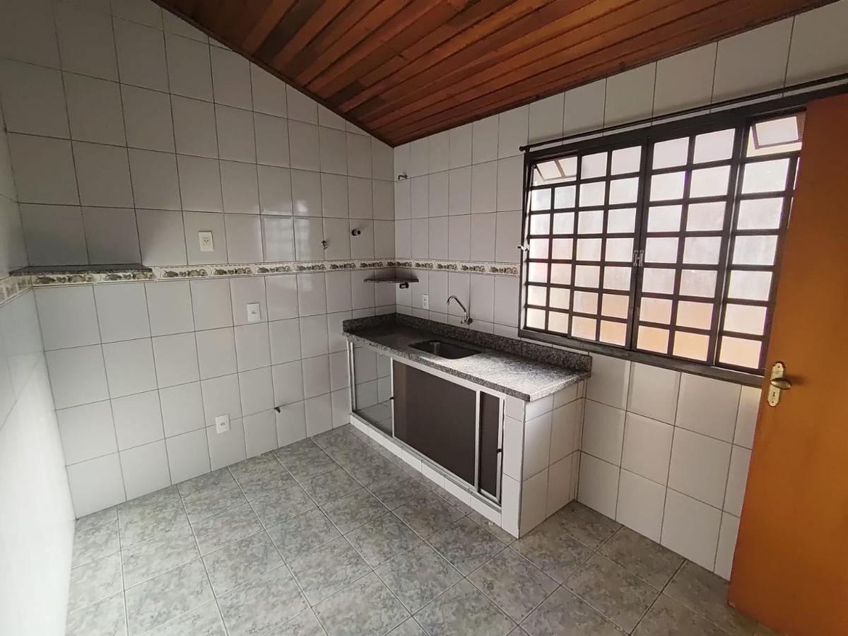 Quitinete, Centro, 1 Quarto, 0 Vaga