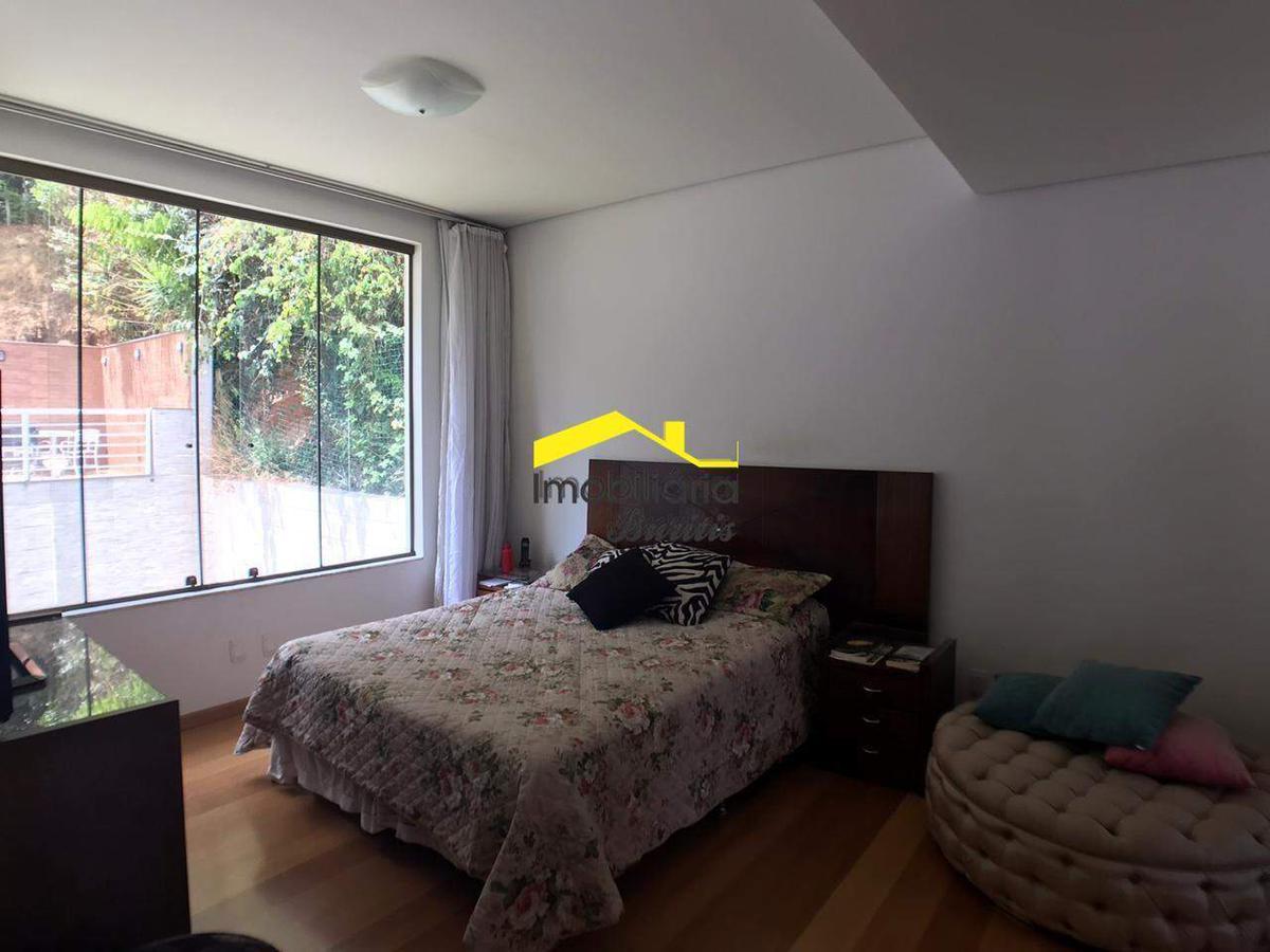 Casa, Buritis, 4 Quartos, 5 Vagas, 2 Suítes