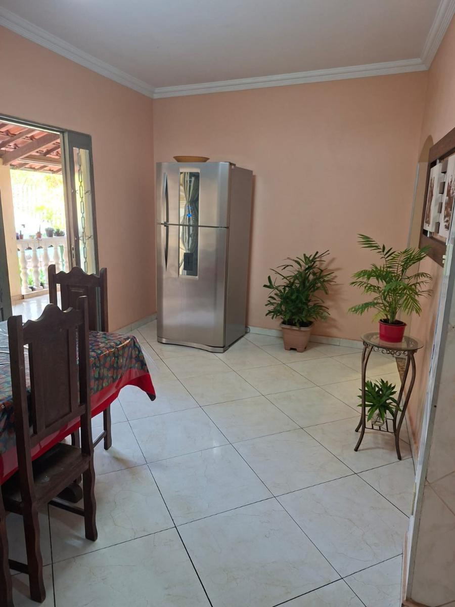 Casa, Casa Branca, 4 Quartos, 3 Vagas, 1 Suíte