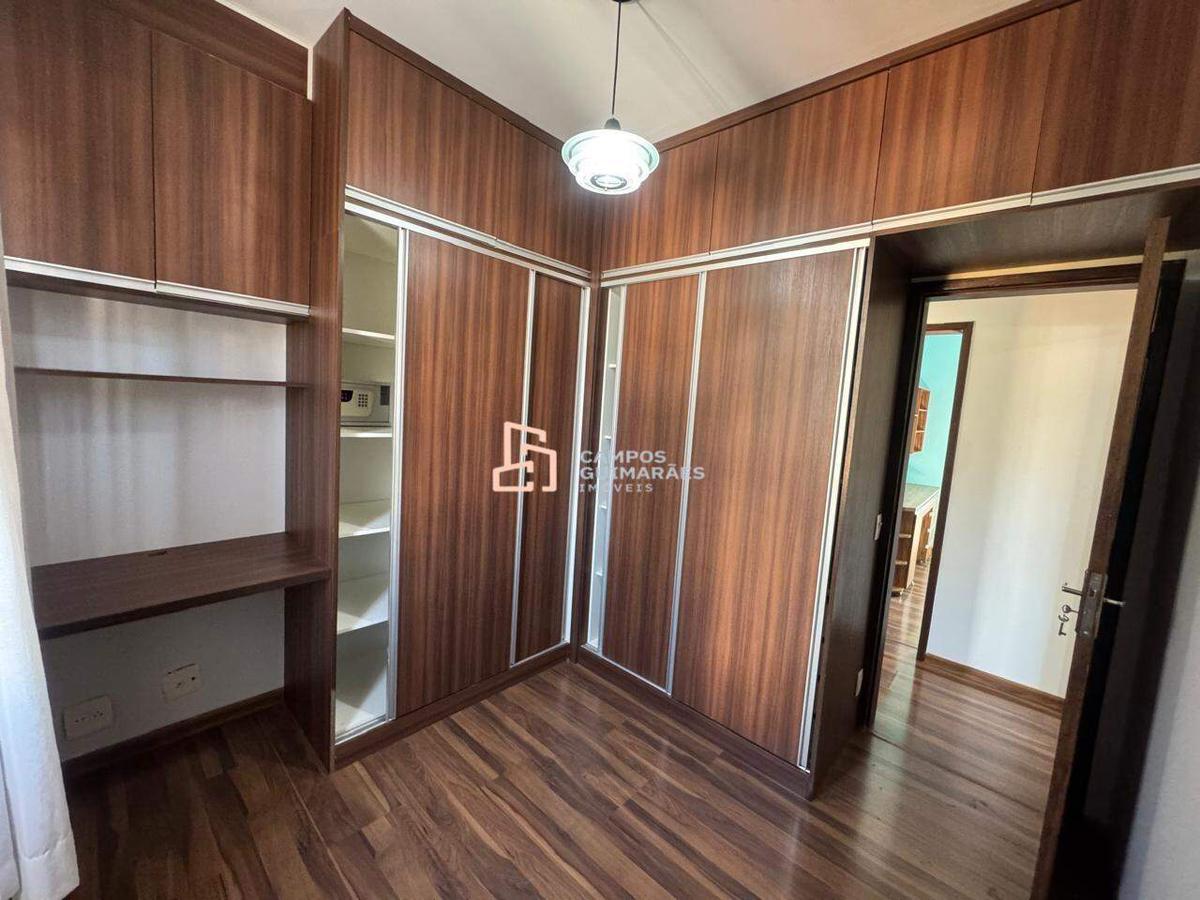 Apartamento, Barreiro, 3 Quartos, 2 Vagas, 1 Suíte