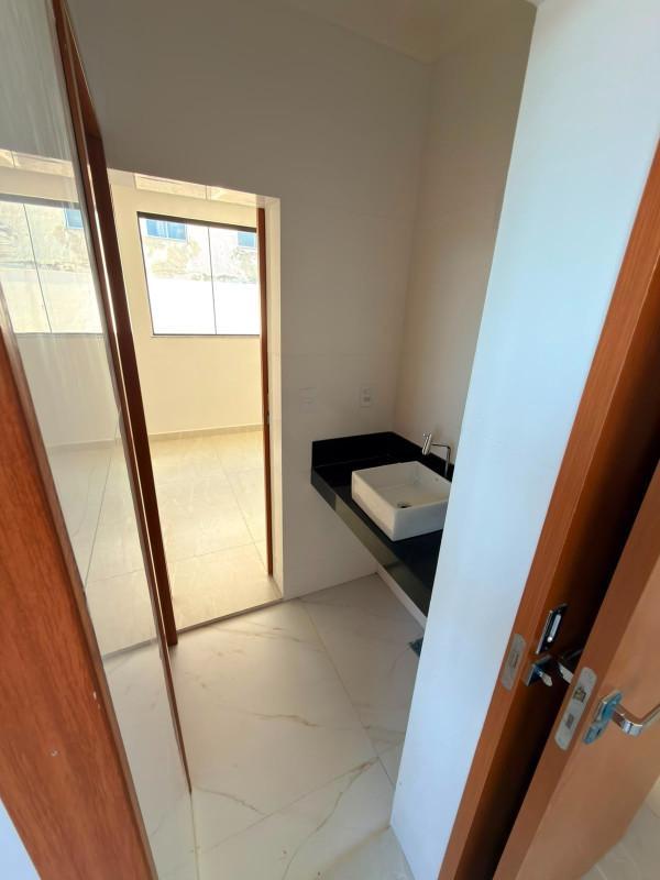 Casa, Planalto, 3 Quartos, 4 Vagas, 2 Suítes