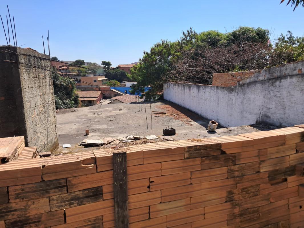 Galpão, Céu Azul, 0 Quarto, 0 Vaga