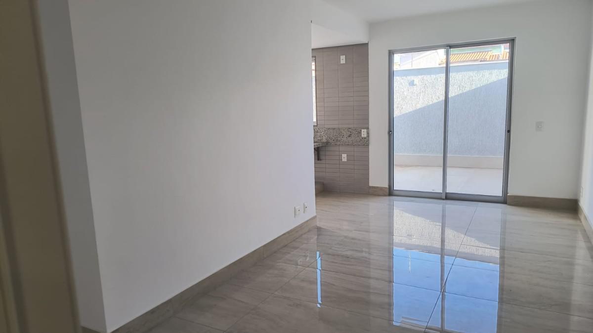 Apartamento, Esplanada, 2 Quartos, 1 Vaga, 1 Suíte