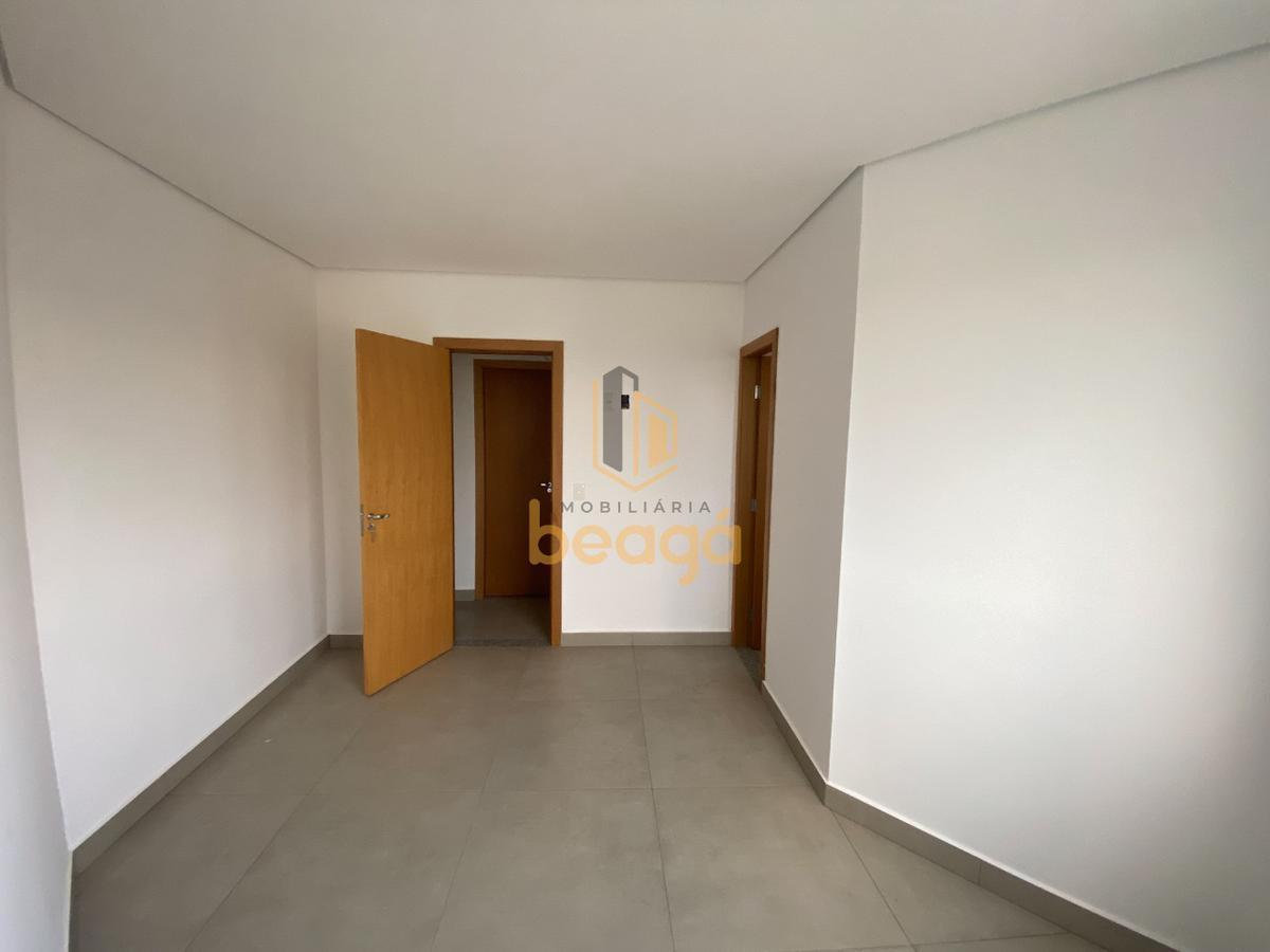 Casa, Parque Xangri-lá, 3 Quartos, 2 Vagas, 1 Suíte