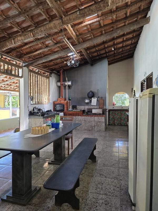Fazenda, Centro, 4 Quartos, 10 Vagas, 2 Suítes