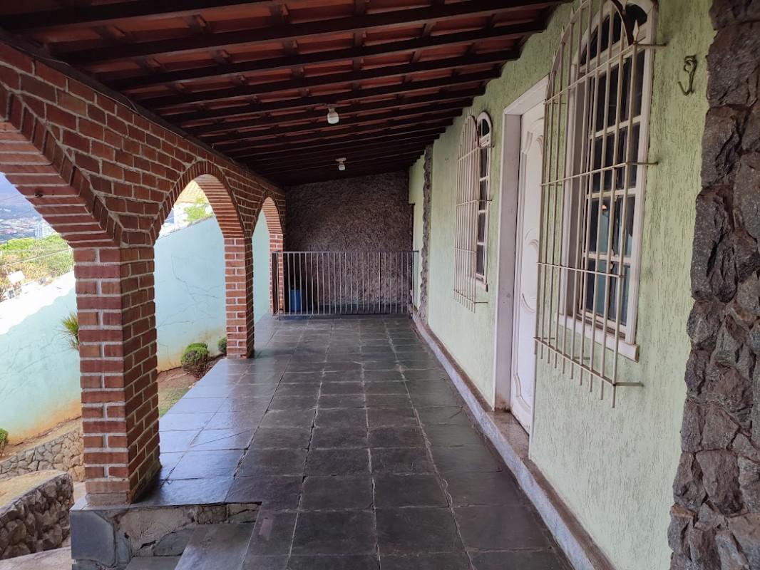 Casa, Teixeira Dias, 3 Quartos, 2 Vagas, 1 Suíte