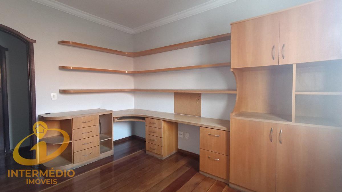 Casa, Álvaro Camargos, 4 Quartos, 4 Vagas, 1 Suíte