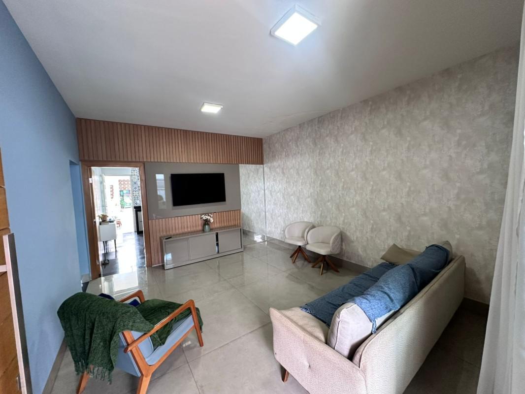 Casa, Parque Xangri-lá, 4 Quartos, 4 Vagas, 1 Suíte