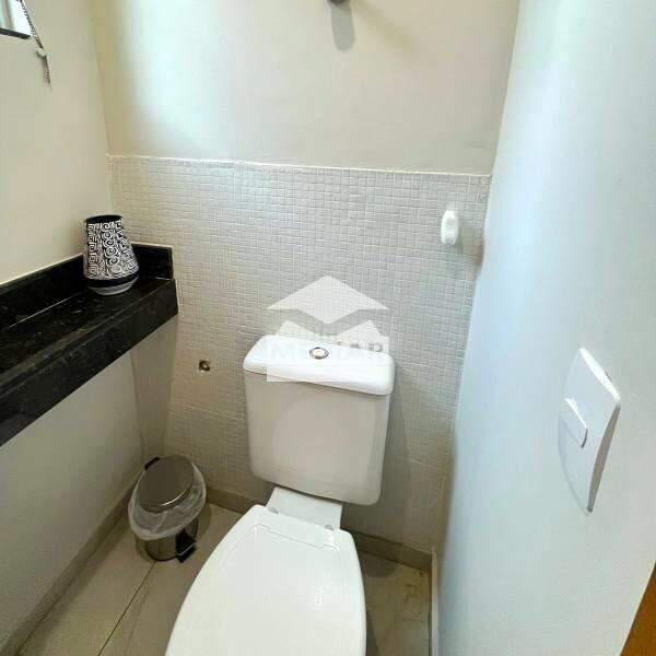 Casa Comercial, Dona Clara, 3 Quartos, 2 Vagas, 1 Suíte