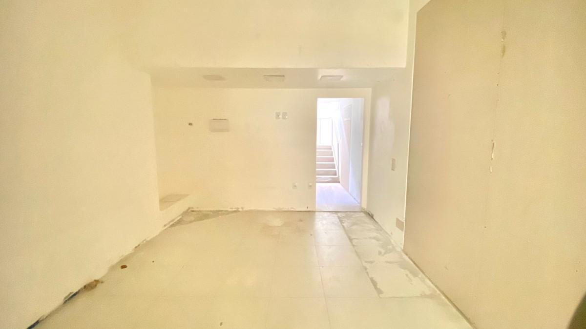 Andar, Estoril, 0 Quarto, 0 Vaga