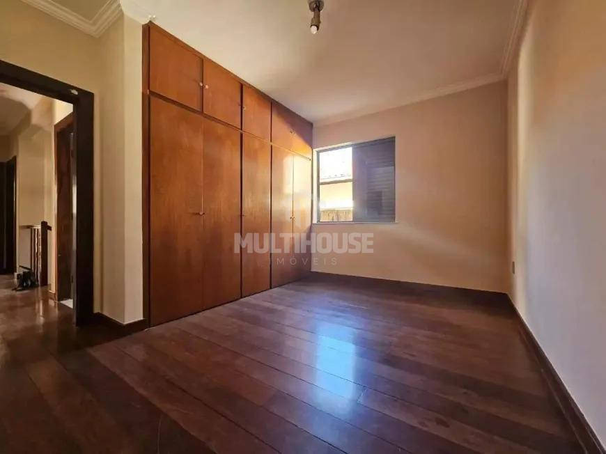 Casa, Itapoã, 5 Quartos, 4 Vagas, 1 Suíte