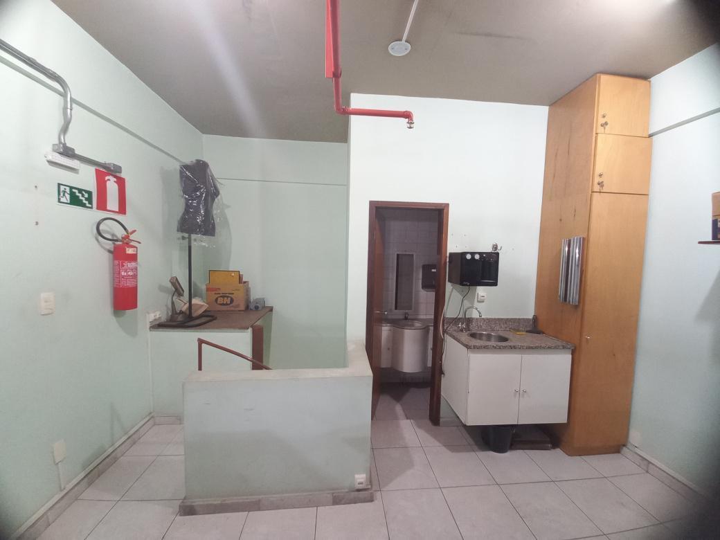Andar, Savassi, 0 Quarto, 1 Vaga