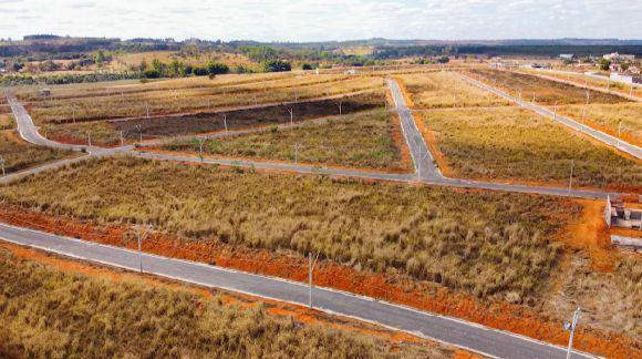 Lote, Pontevila, 0 Quarto, 0 Vaga