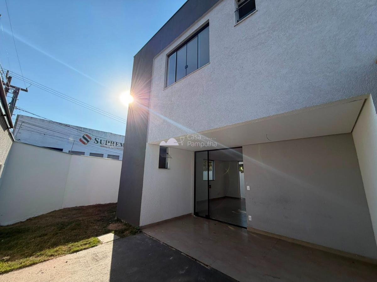 Casa, Candelária, 3 Quartos, 2 Vagas, 1 Suíte
