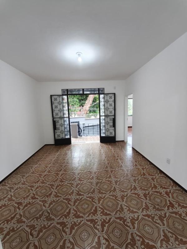 Casa, Floresta, 3 Quartos, 2 Vagas, 1 Suíte