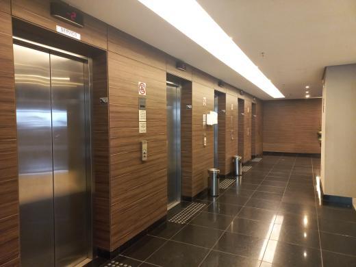 Sala, Vila da Serra, 0 Quarto, 1 Vaga