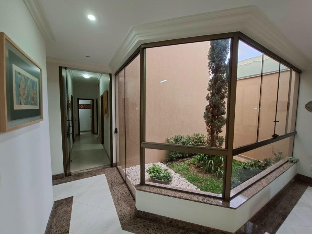 Casa, Itapoã, 4 Quartos, 2 Vagas, 1 Suíte