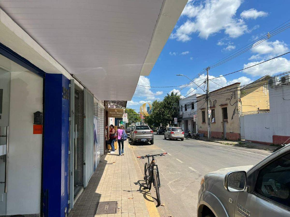 Prédio, Centro, 0 Quarto, 0 Vaga