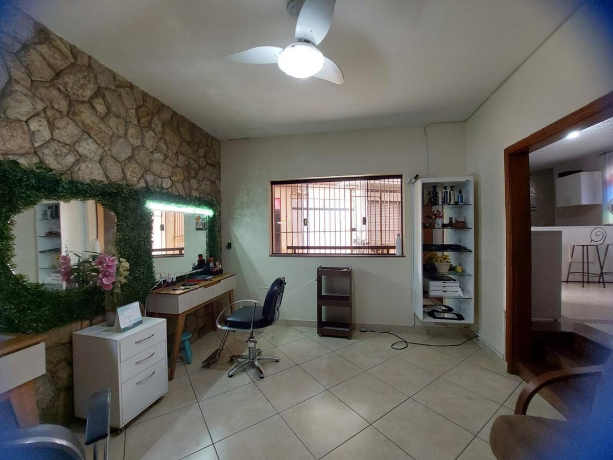 Casa, Centro, 5 Quartos, 1 Vaga, 1 Suíte