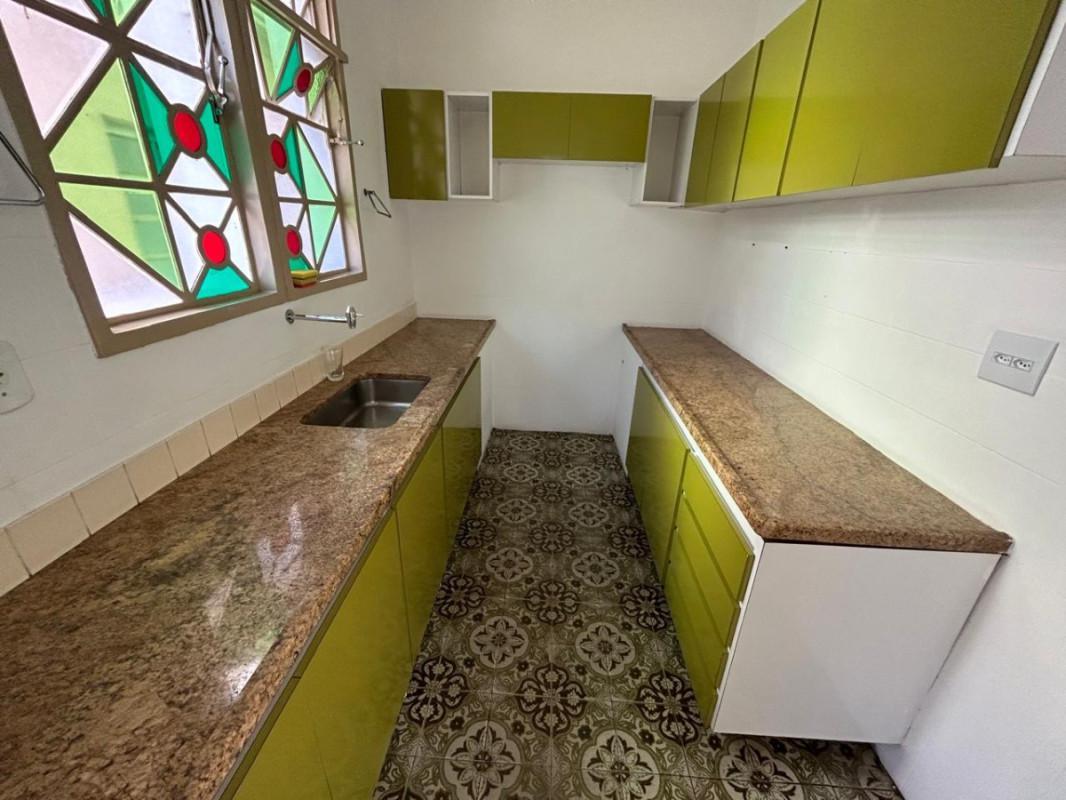 Casa, Funcionários, 3 Quartos, 2 Vagas