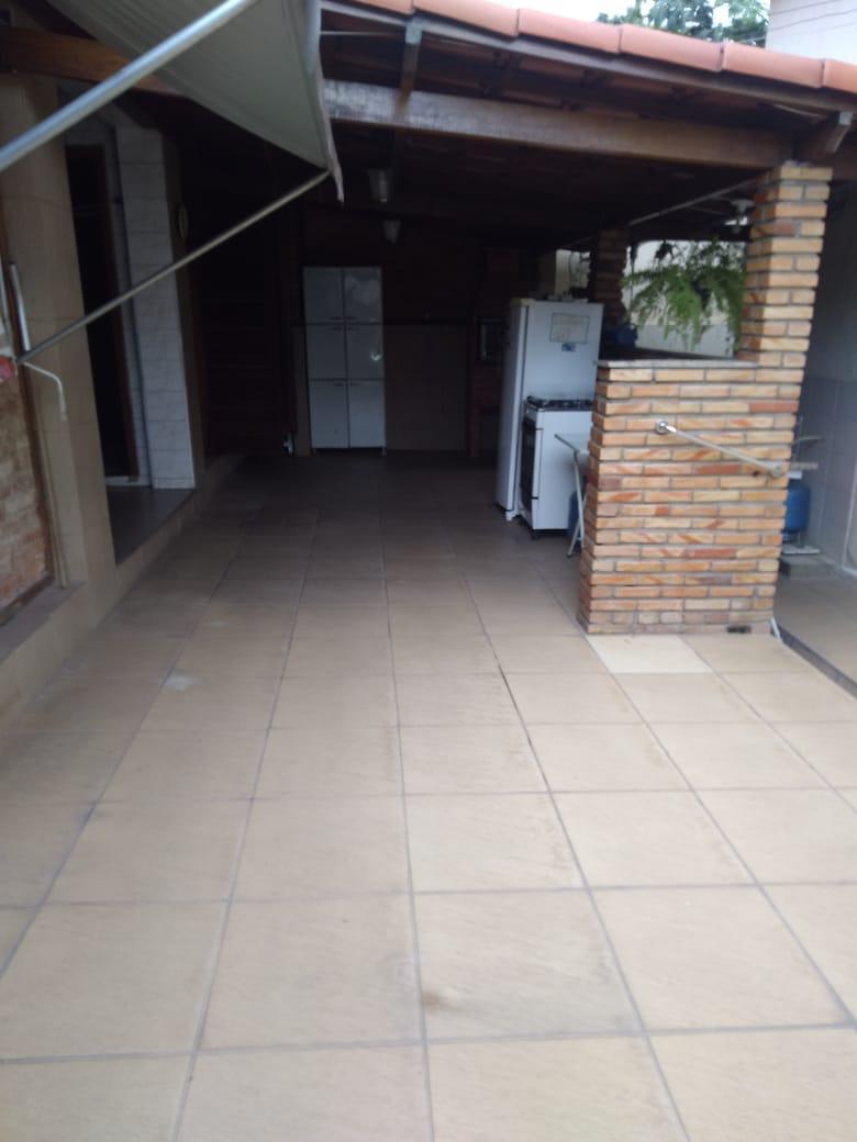 Casa, Gutierrez, 4 Quartos, 2 Vagas, 1 Suíte