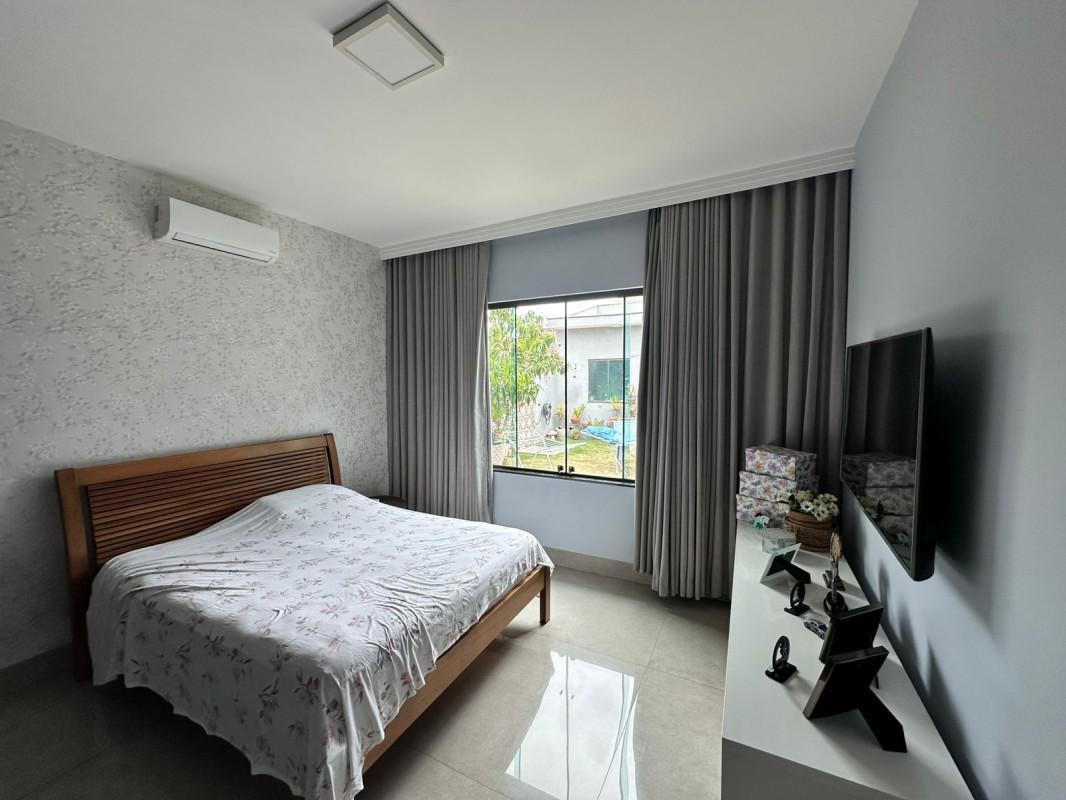 Casa, Parque Xangri-lá, 4 Quartos, 4 Vagas, 1 Suíte