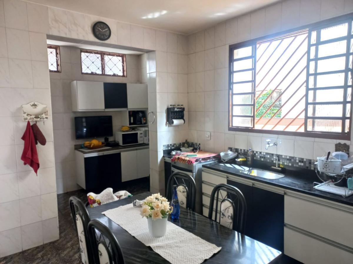 Casa, Planalto, 3 Quartos, 2 Vagas