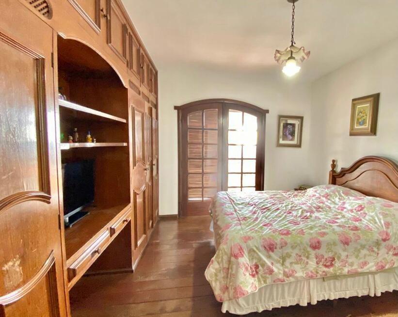 Casa, Mangabeiras, 5 Quartos, 4 Vagas, 2 Suítes