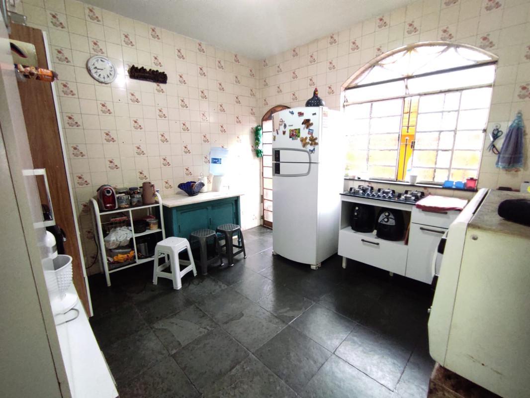 Casa, Alto Caiçaras, 3 Quartos, 2 Vagas, 1 Suíte