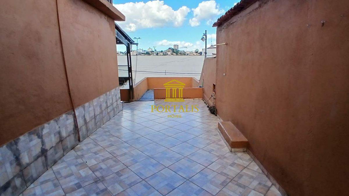 Casa, Horto, 3 Quartos, 1 Vaga, 1 Suíte