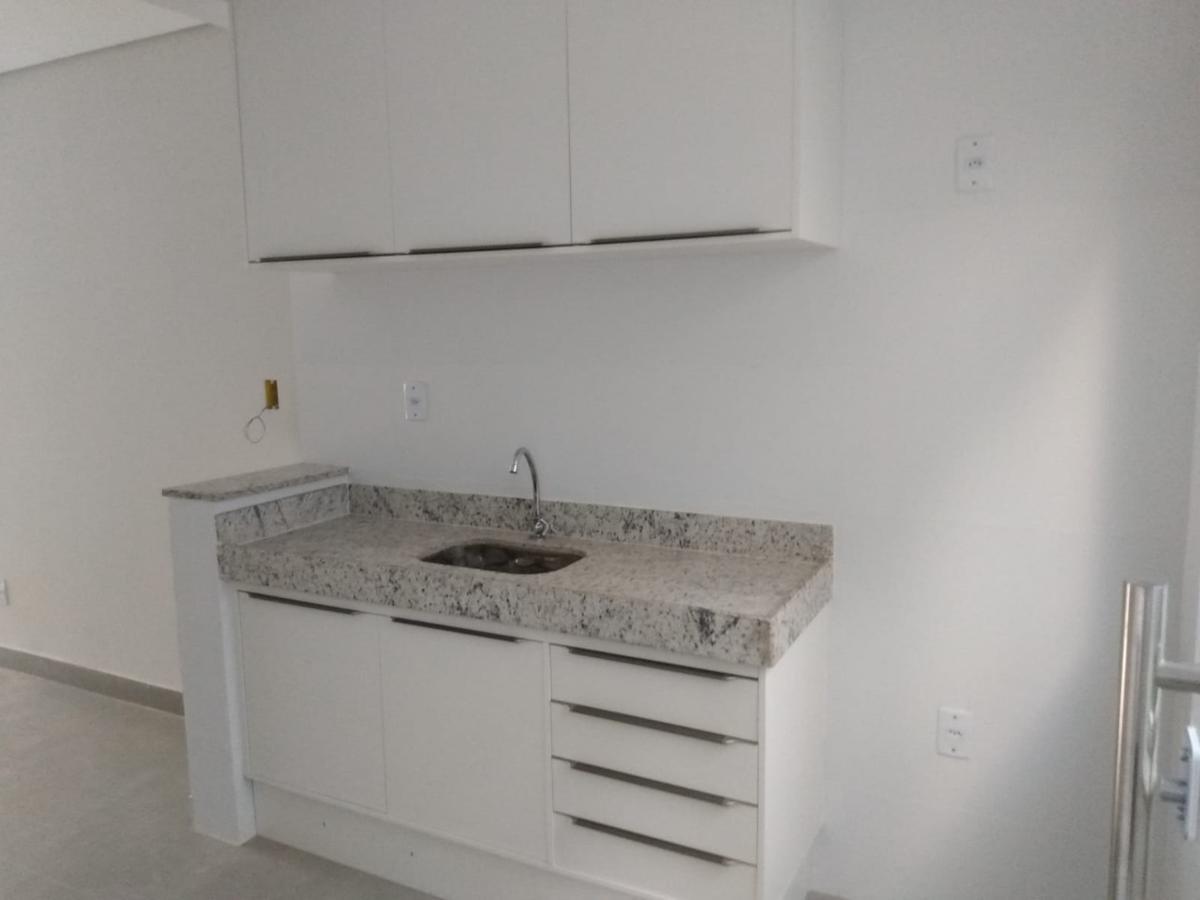 Casa, Planalto, 2 Quartos, 1 Vaga, 1 Suíte