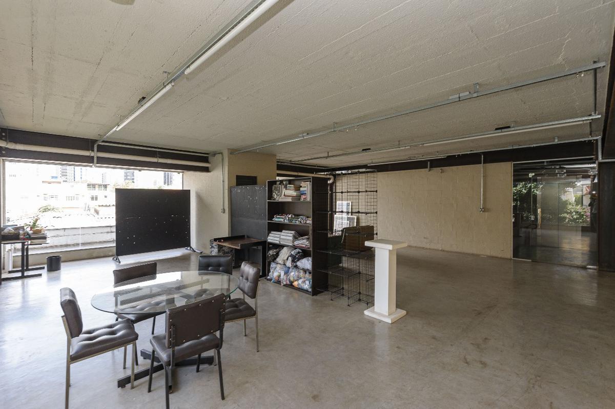 Prédio, São Lucas, 0 Quarto, 15 Vagas