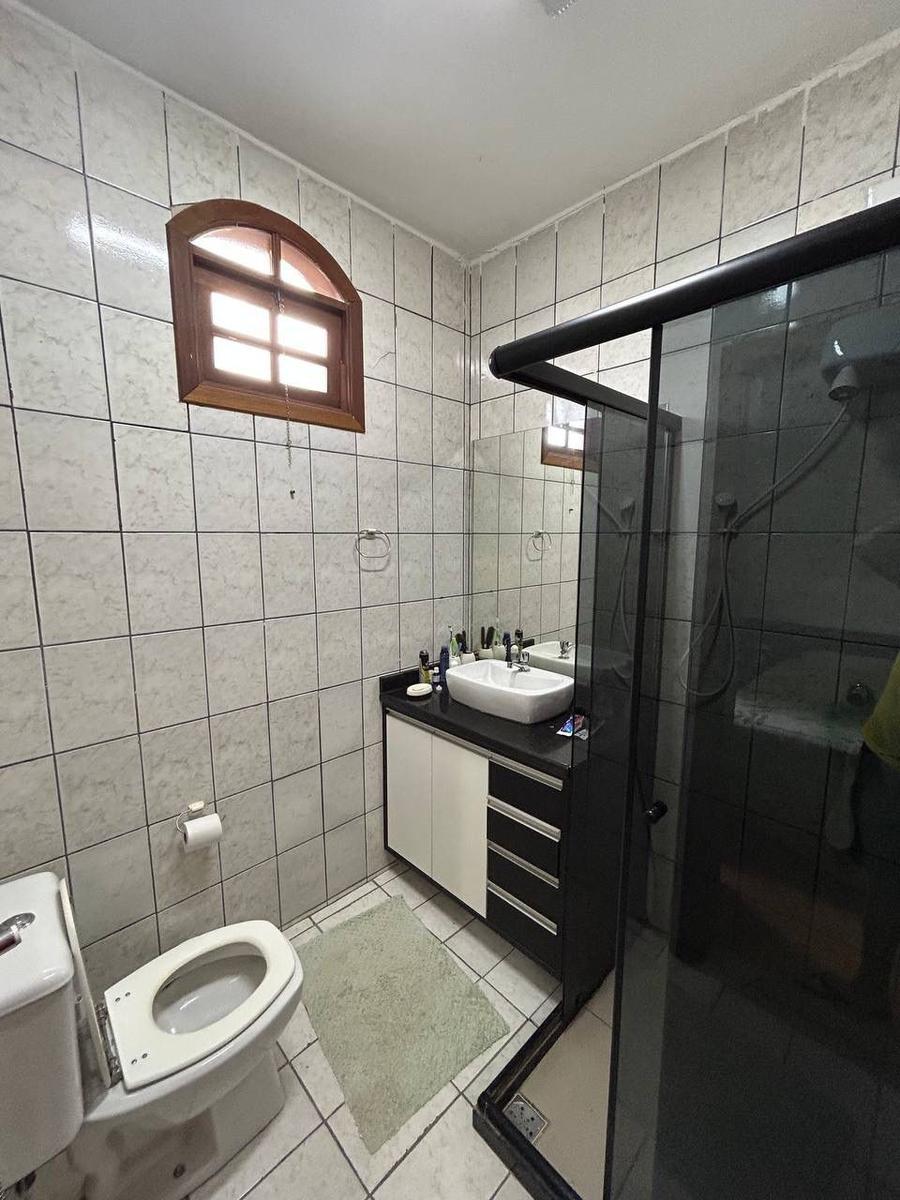 Casa, Centro, 3 Quartos, 3 Vagas, 1 Suíte