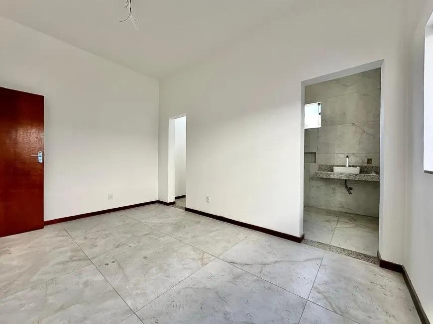 Casa, Conjunto Minascaixa, 3 Quartos, 2 Vagas, 1 Suíte