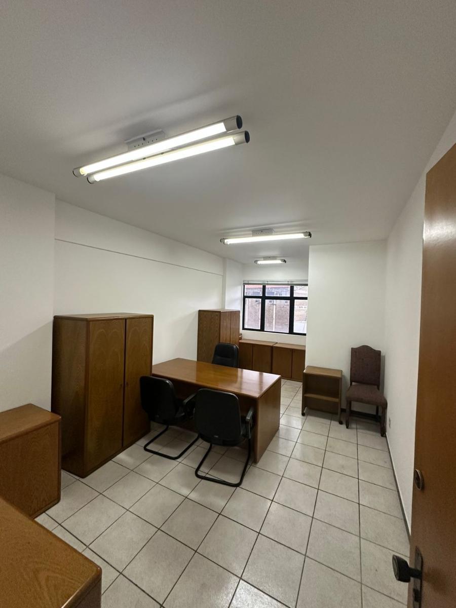 Sala, Estoril, 0 Quarto, 0 Vaga