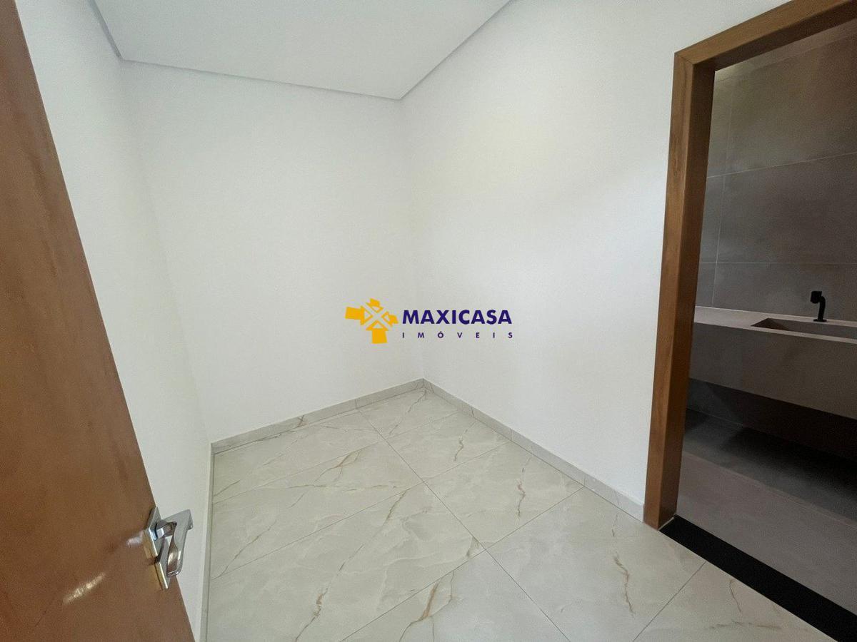 Casa, Condomínio Rosa dos Ventos, 3 Quartos, 4 Vagas, 3 Suítes