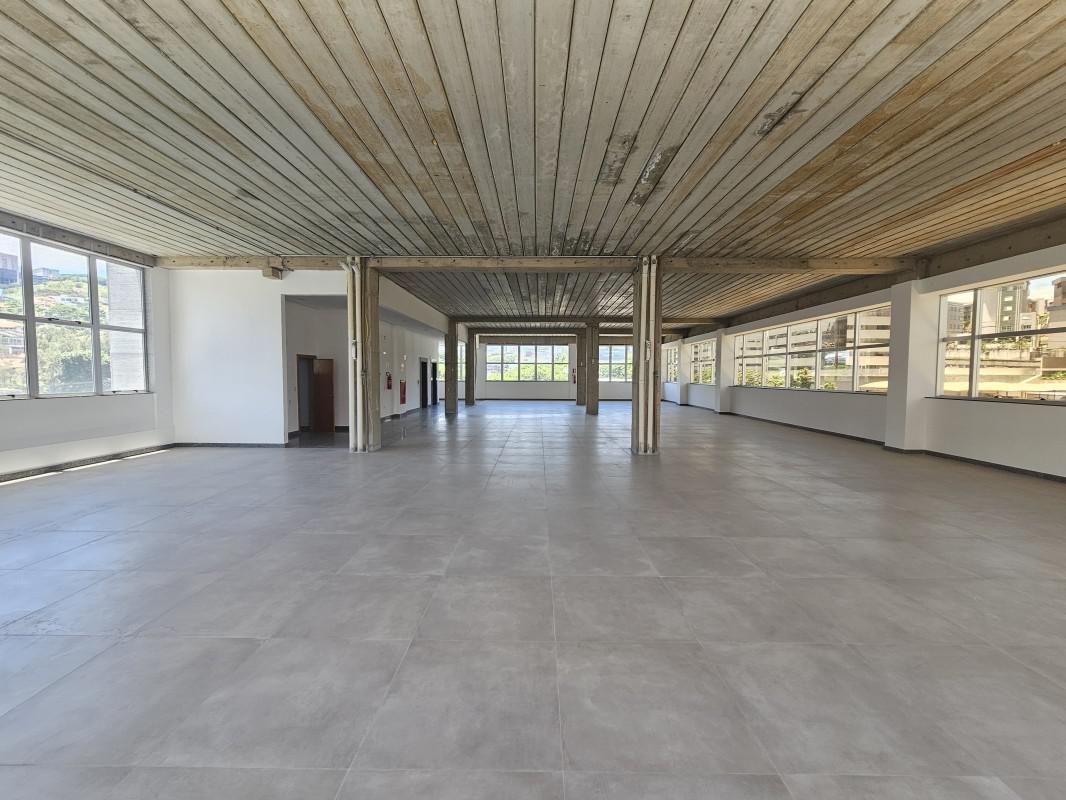 Andar, Estoril, 1 Quarto, 5 Vagas