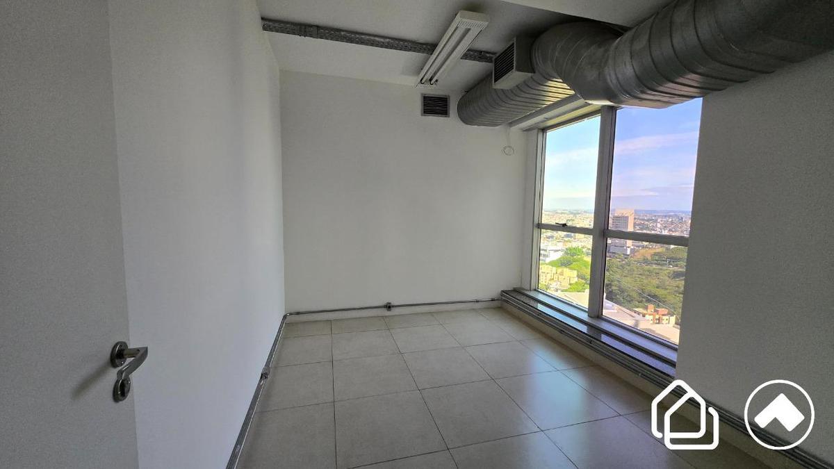 Sala, Estoril, 4 Vagas