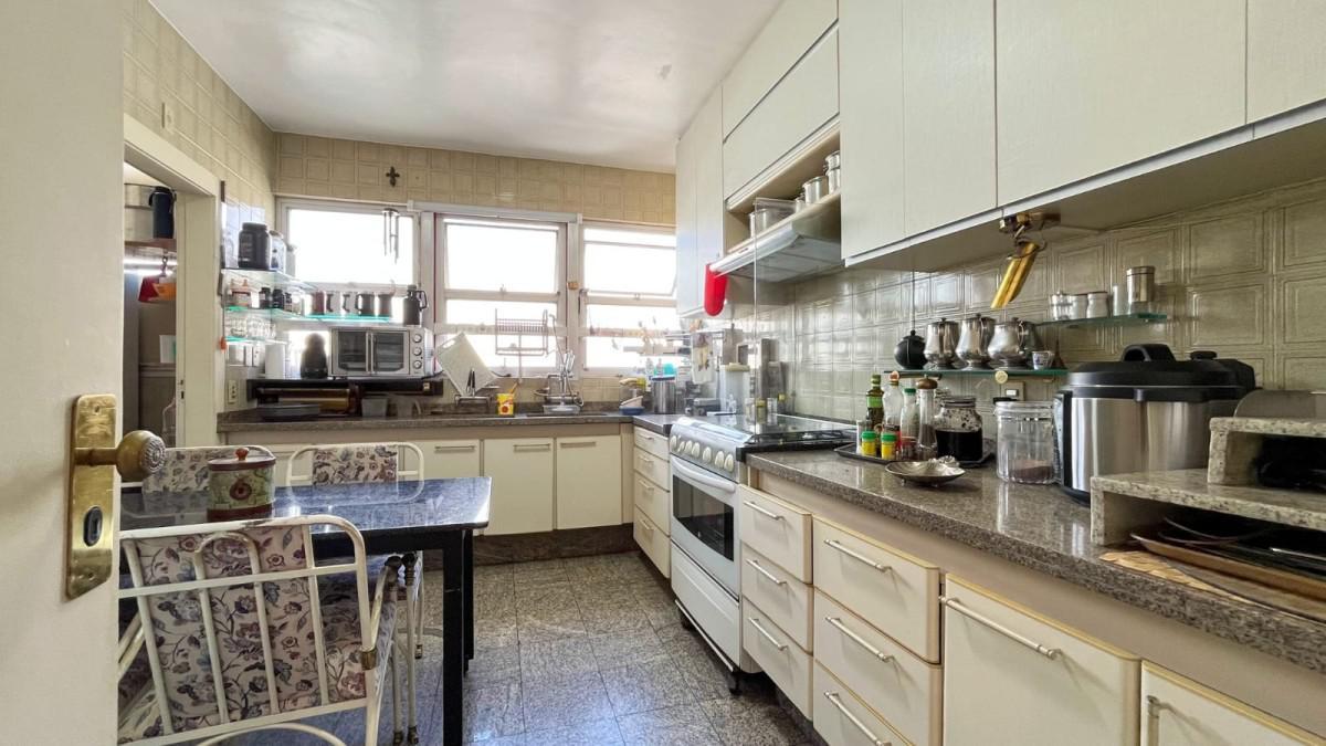 Apartamento, Funcionários, 4 Quartos, 2 Vagas, 1 Suíte