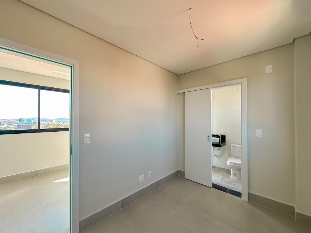 Cobertura, Planalto, 3 Quartos, 2 Vagas, 1 Suíte